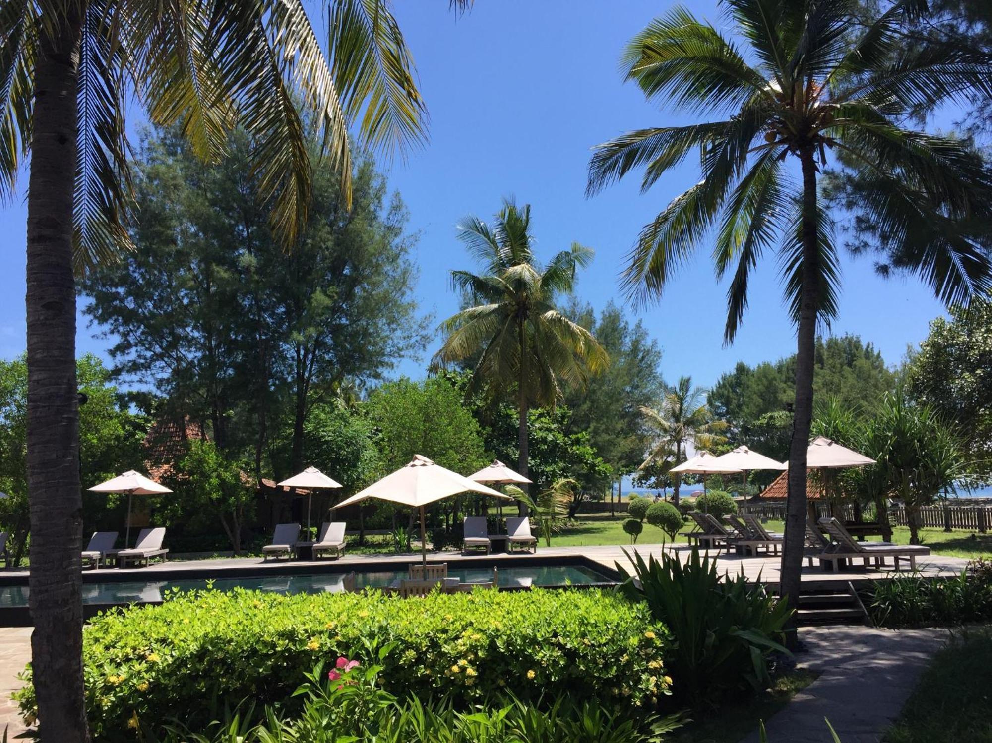 Desa Dunia Beda Resort Gili Trawangan Buitenkant foto