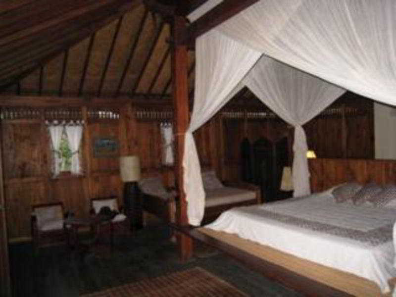 Desa Dunia Beda Resort Gili Trawangan Buitenkant foto
