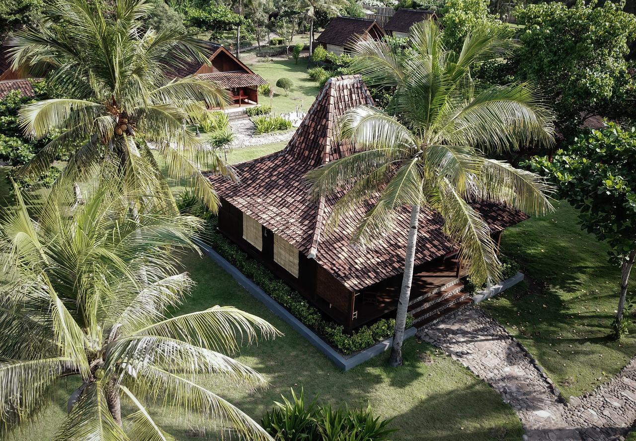 Desa Dunia Beda Resort Gili Trawangan Buitenkant foto