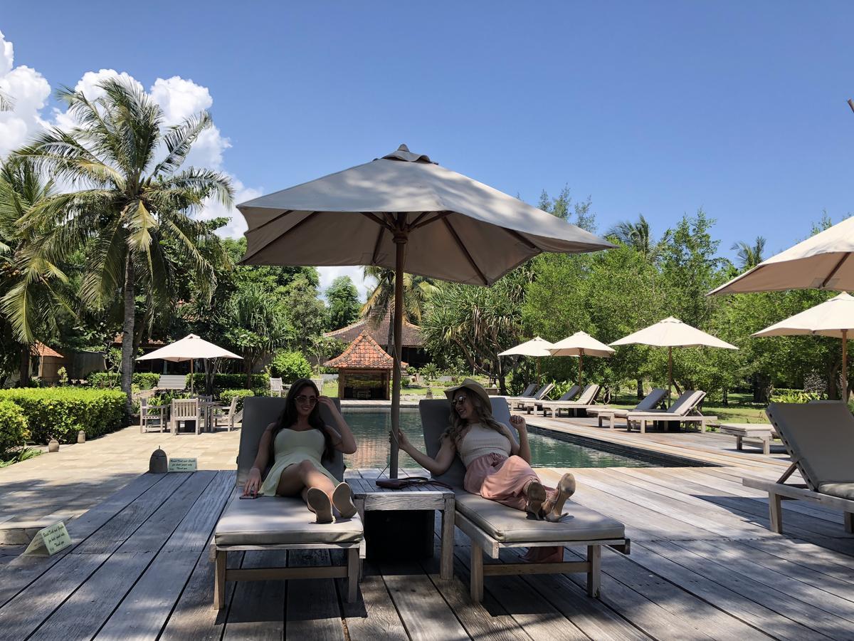 Desa Dunia Beda Resort Gili Trawangan Buitenkant foto