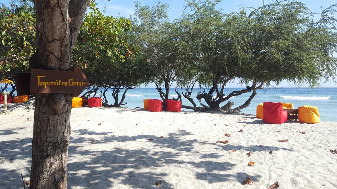 Desa Dunia Beda Resort Gili Trawangan Buitenkant foto