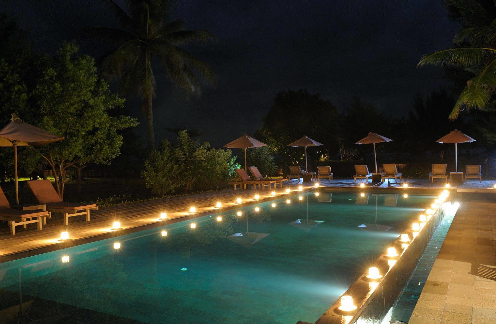 Desa Dunia Beda Resort Gili Trawangan Buitenkant foto